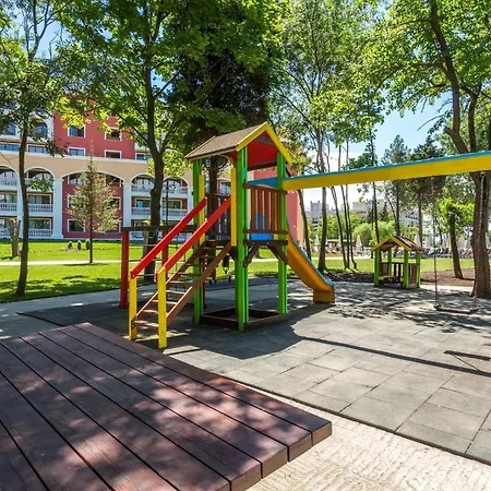 Festa Via Pontica ホテル