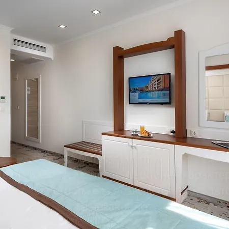 ホテル Festa Via Pontica