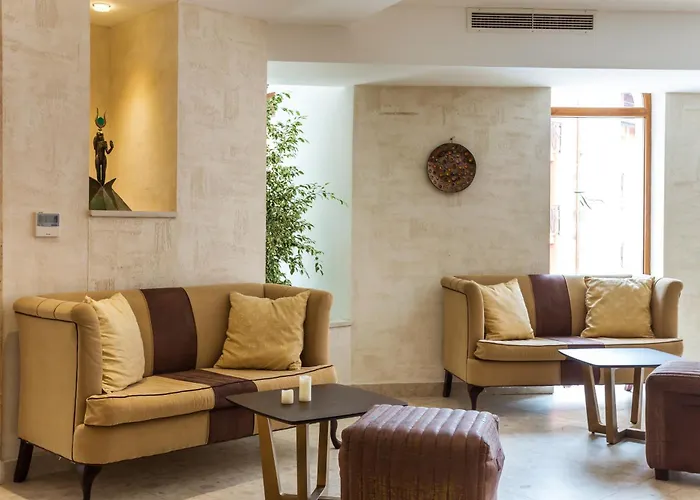 Festa Via Pontica 4*