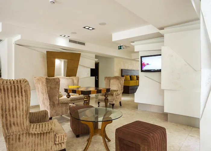 Hotel Festa Via Pontica